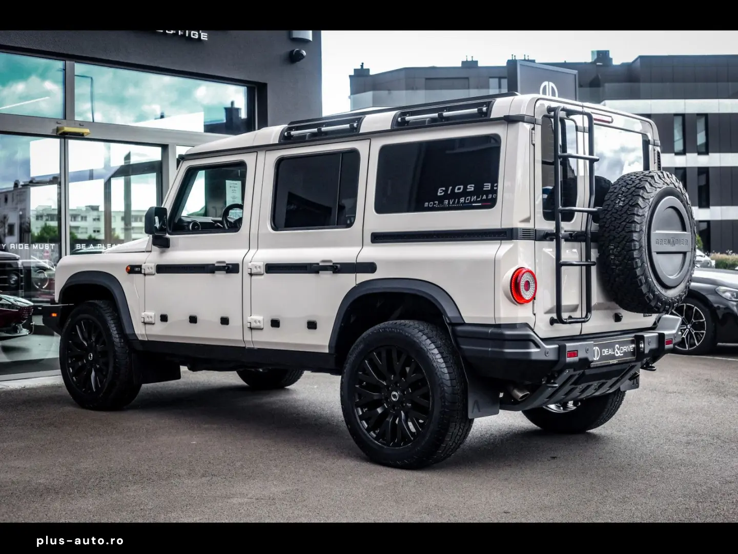 INEOS Grenadier STATION WAGON DIESEL TRIALMASTER KAHN