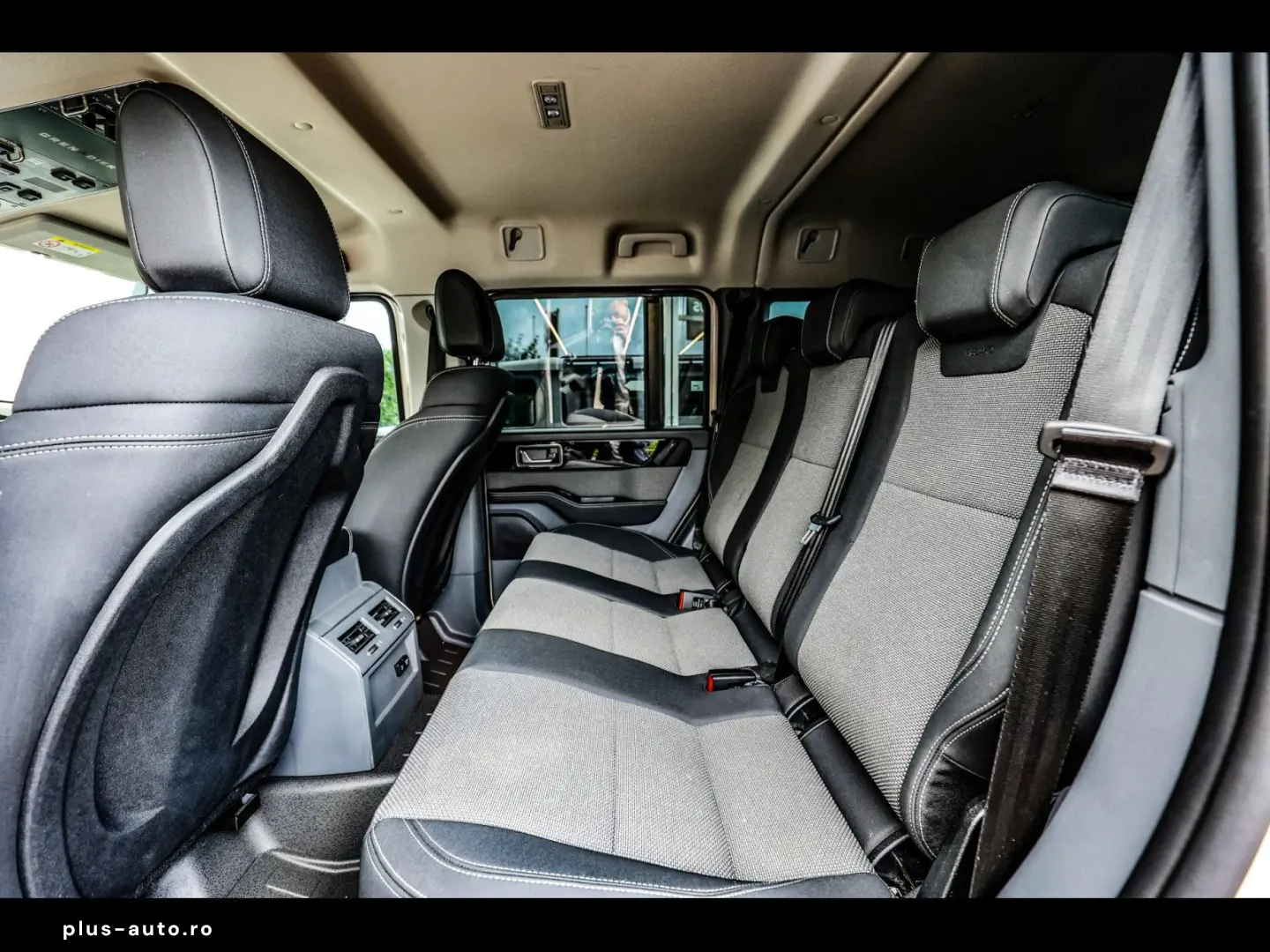 INEOS Grenadier STATION WAGON DIESEL TRIALMASTER KAHN