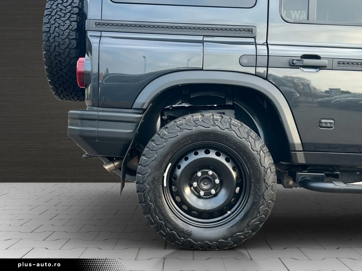 INEOS Grenadier 3.0 Trialmaster Edition Leder Rough