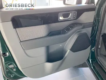 INEOS Grenadier 3.0 Twin TD BFGoodrich Schnorchel LED