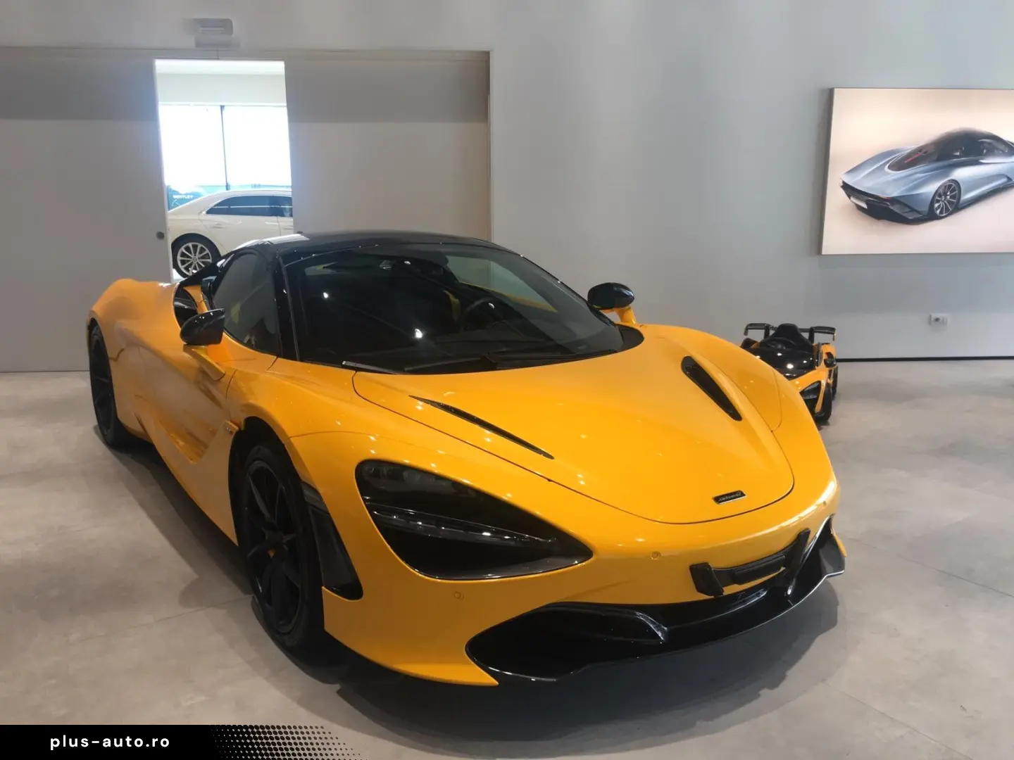 MCLAREN 720S SPIDER PERFORMANCE PACK ROOF LIFT