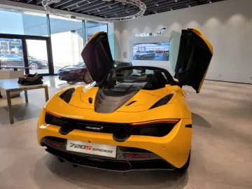 MCLAREN 720S SPIDER PERFORMANCE PACK ROOF LIFT