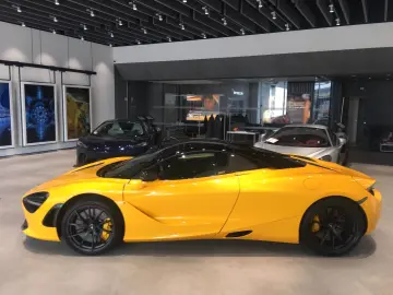 MCLAREN 720S SPIDER PERFORMANCE PACK ROOF LIFT