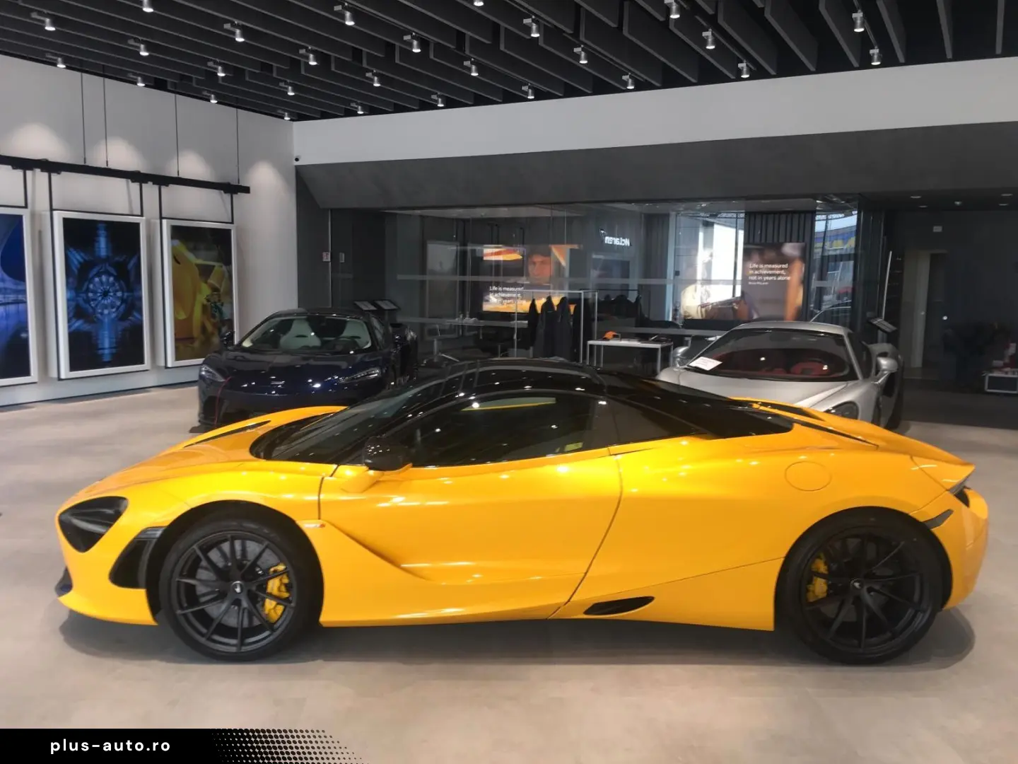 MCLAREN 720S SPIDER PERFORMANCE PACK ROOF LIFT