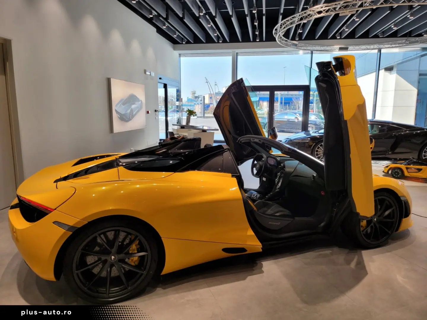 MCLAREN 720S SPIDER PERFORMANCE PACK ROOF LIFT