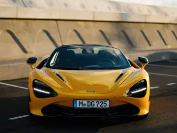 MCLAREN 720S SPIDER PERFORMANCE PACK ROOF LIFT