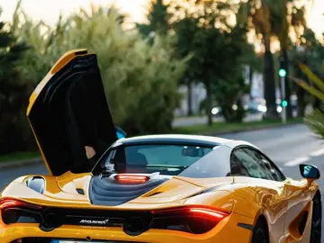 MCLAREN 720S SPIDER PERFORMANCE PACK ROOF LIFT