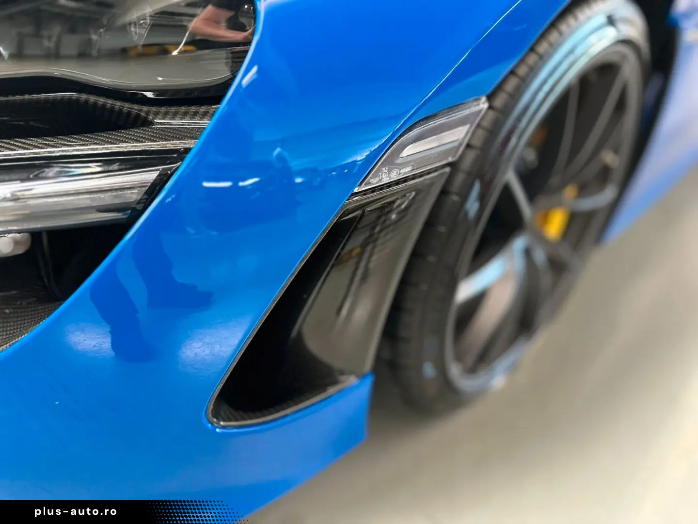 MCLAREN 720S - MSO Paris Blue - Carbon Packs 2  3 & 4