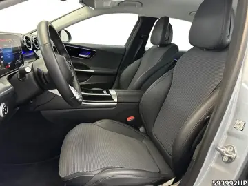 MERCEDES-BENZ C 300 e Avantgarde