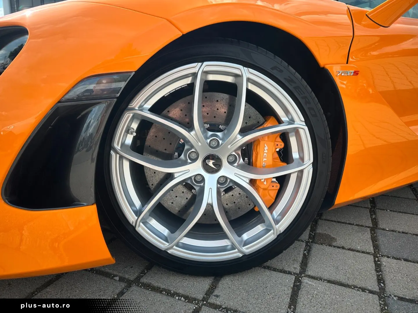 MCLAREN 720S SPIDER PERFOR. PLUS.KERAMIK CARBON LIFT B&W