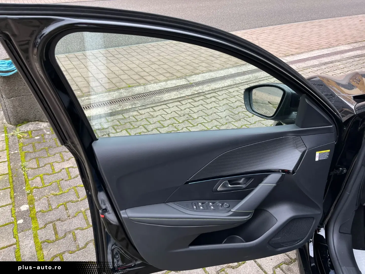 PEUGEOT 208 GT Line   Pure Tech   Pano   SHZ  1.Hand