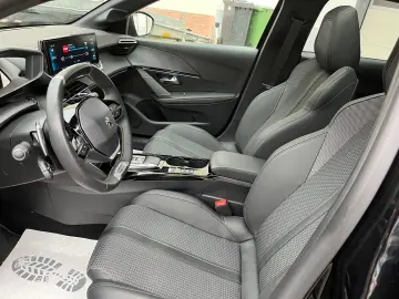 PEUGEOT 208 GT Line   Pure Tech   Pano   SHZ  1.Hand