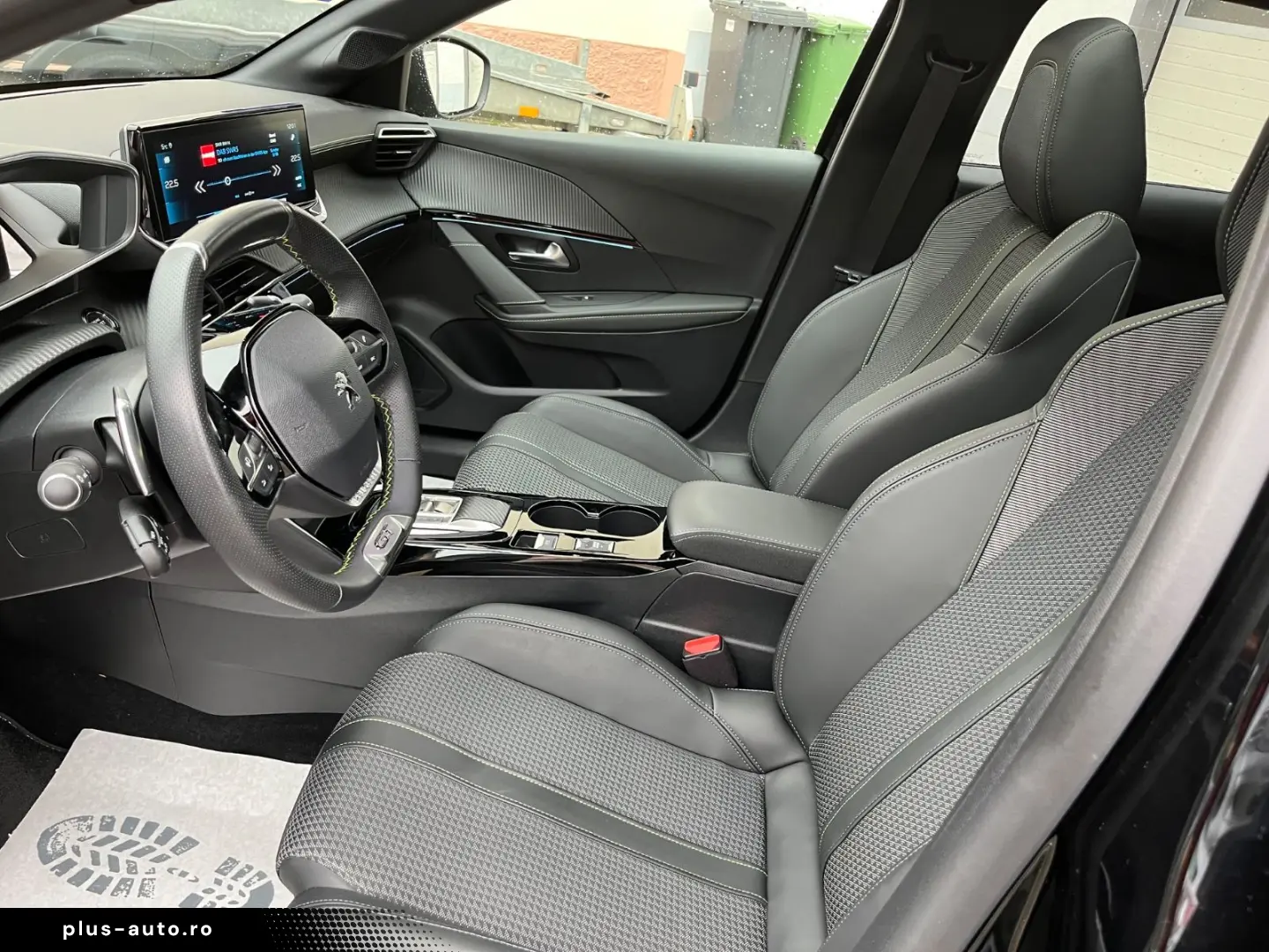 PEUGEOT 208 GT Line   Pure Tech   Pano   SHZ  1.Hand