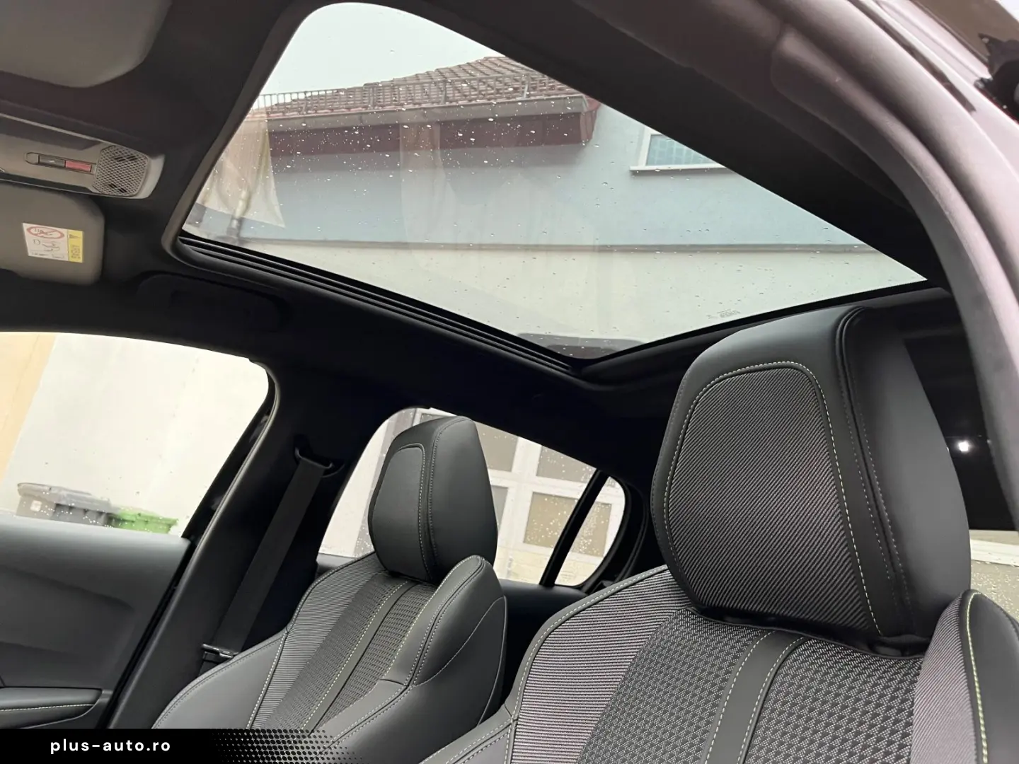 PEUGEOT 208 GT Line   Pure Tech   Pano   SHZ  1.Hand