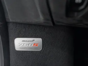 MCLAREN 750S Coupe - Senna Seats - Carbon - Track Brakes