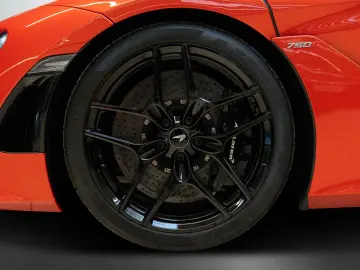 MCLAREN 750S   CF Racing Seats   Track Brake Upg.   360