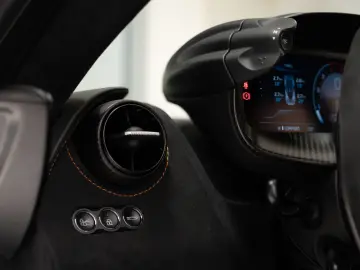 MCLAREN 750S   CF Racing Seats   Track Brake Upg.   360