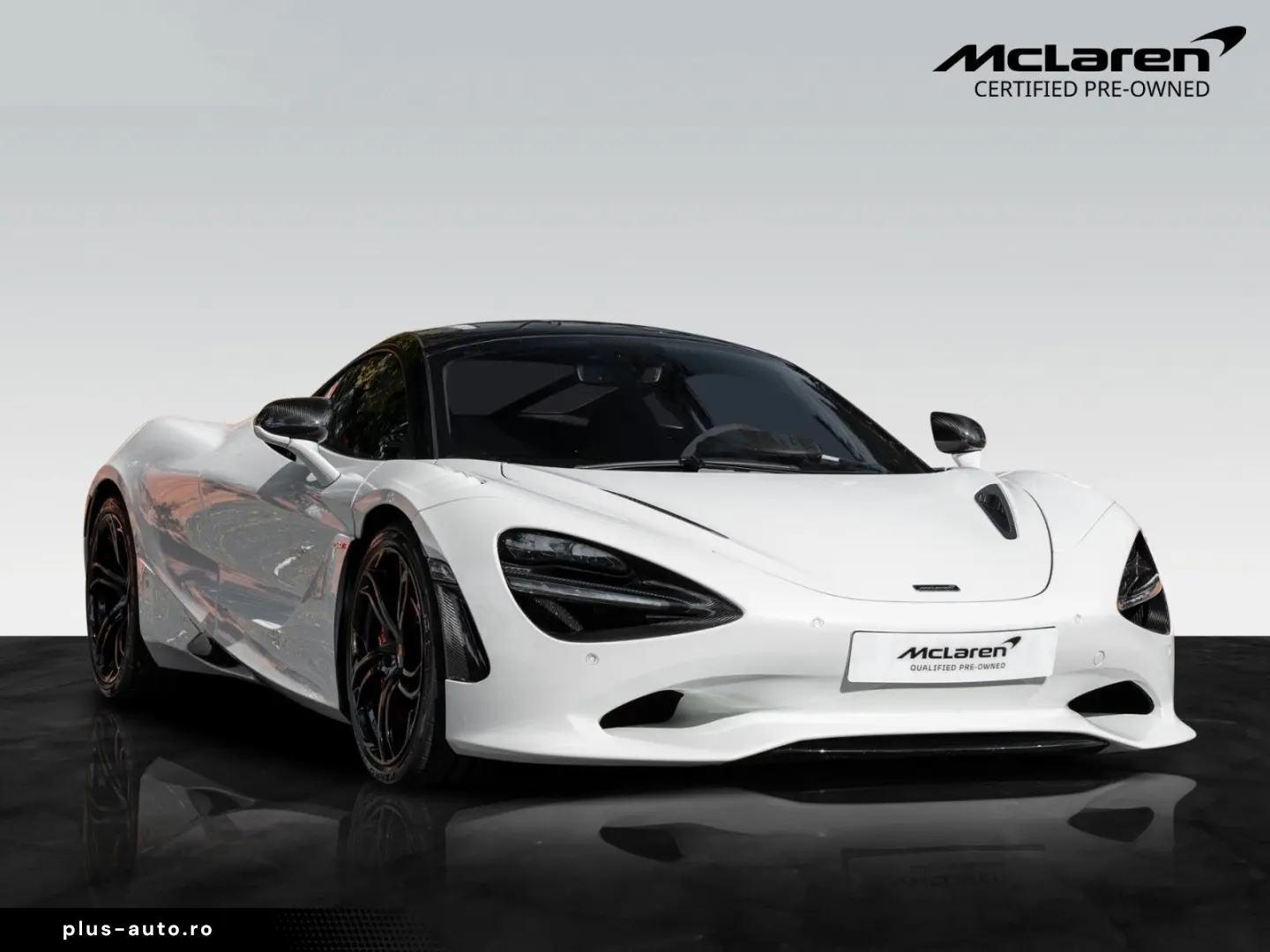 MCLAREN 750S   Ice White   Carbon Exterior
