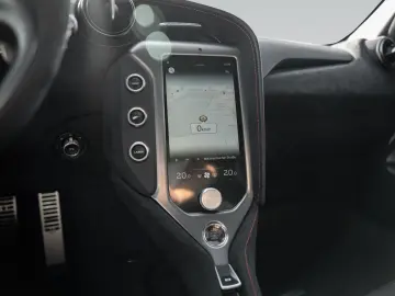 MCLAREN 750S   Ice White   Carbon Exterior