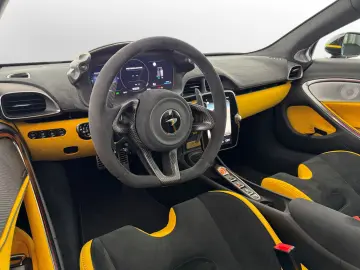 MCLAREN Artura Spider Performance MSO Electrochrom. roof