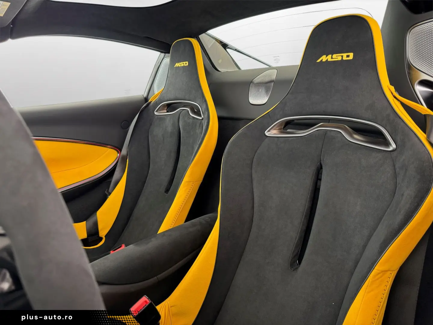 MCLAREN Artura Spider Performance MSO Electrochrom. roof