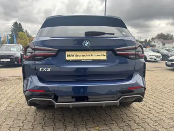 BMW iX3 Impressive LED HUD LenkHZ H&K Liv