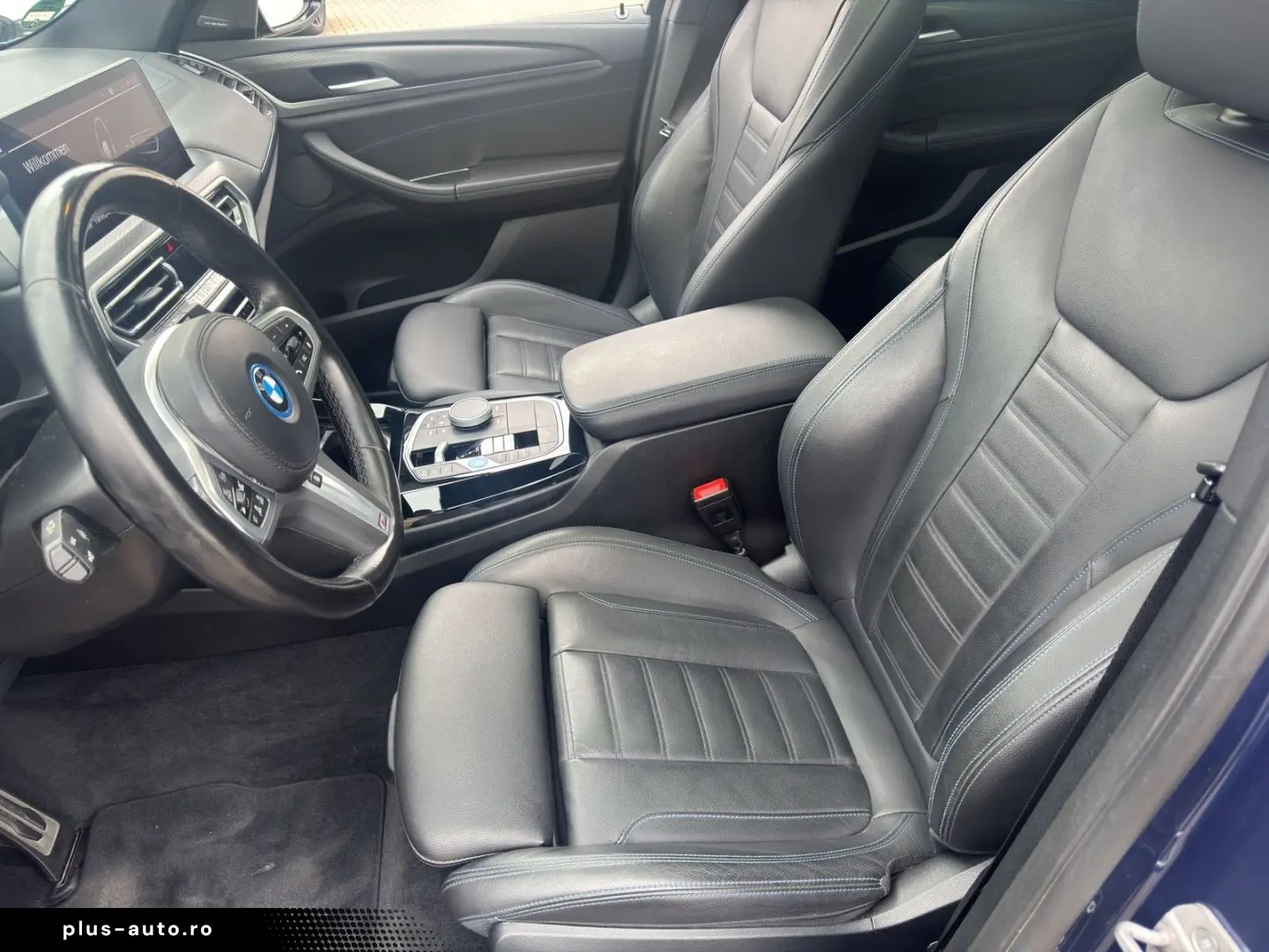 BMW iX3 Impressive LED HUD LenkHZ H&K Liv