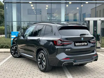 BMW iX3 Inspiring DR.ASS.PRO.PR.ASS.PANO.AHK.4JAHRE