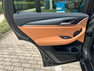 BMW iX3 Inspiring DR.ASS.PRO.PR.ASS.PANO.AHK.4JAHRE