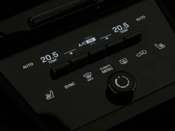 PORSCHE Cayenne Coupe E-Hybrid  Leichtbau Carbon  HD Mtr