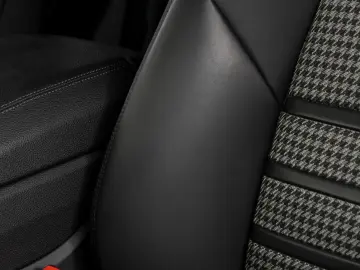 PORSCHE Cayenne Coupe E-Hybrid  Leichtbau Carbon  HD Mtr