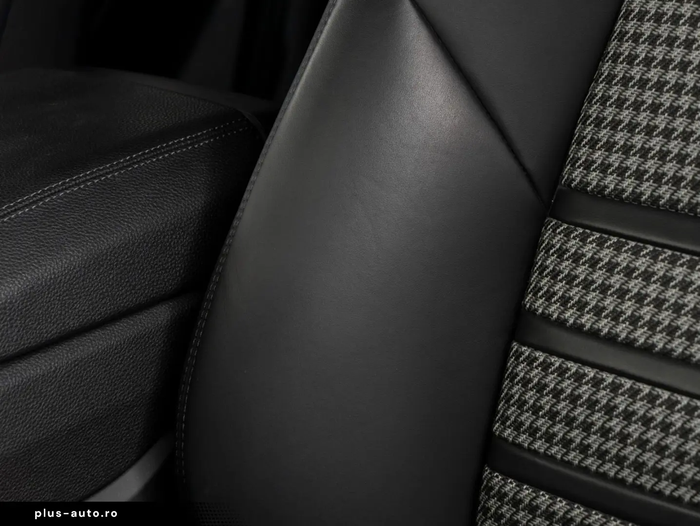 PORSCHE Cayenne Coupe E-Hybrid  Leichtbau Carbon  HD Mtr