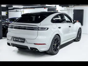 PORSCHE Cayenne S COUPE E-HYBRID SPORTDESIGN TV INNODRIV