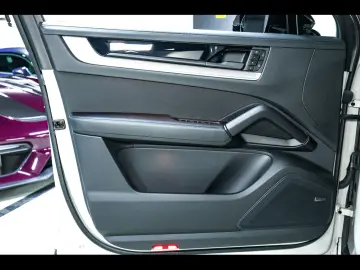 PORSCHE Cayenne S COUPE E-HYBRID SPORTDESIGN TV INNODRIV