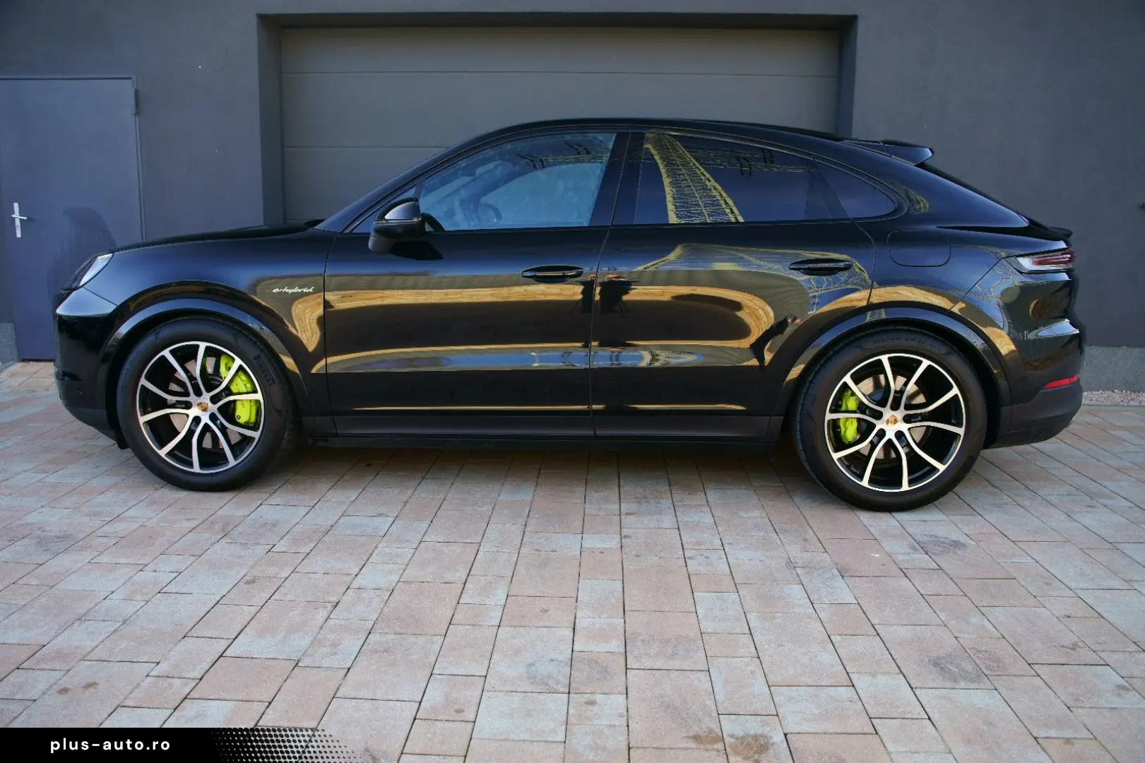 PORSCHE Cayenne Coupe S E-Hybrid  HLA INNO 18W HEADUP