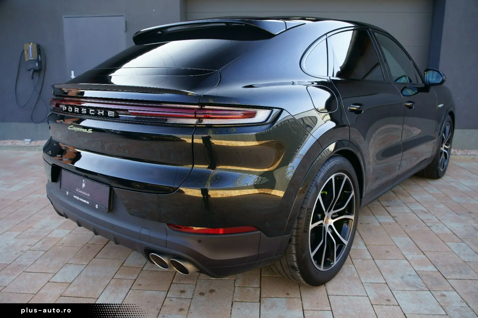 PORSCHE Cayenne Coupe S E-Hybrid  HLA INNO 18W HEADUP