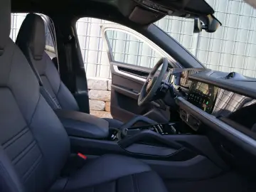 PORSCHE Cayenne Coupe S E-Hybrid  HLA INNO 18W HEADUP