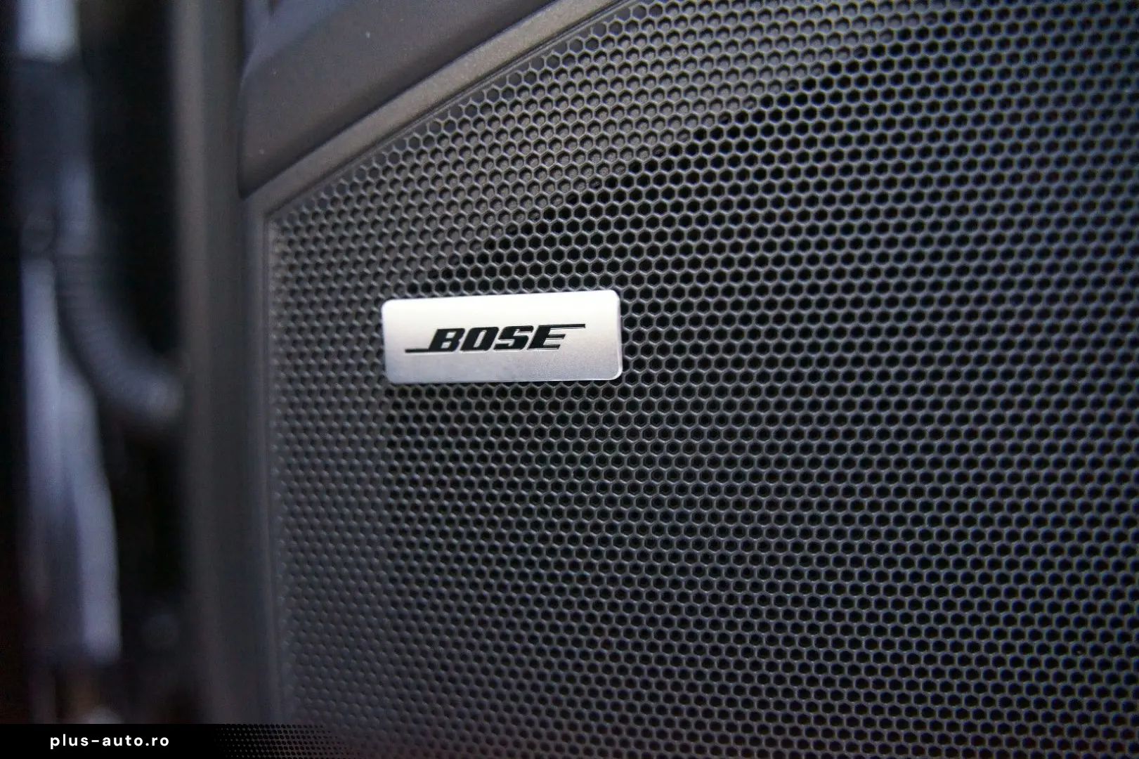 PORSCHE Cayenne Coupe S E-Hybrid  HLA INNO 18W HEADUP