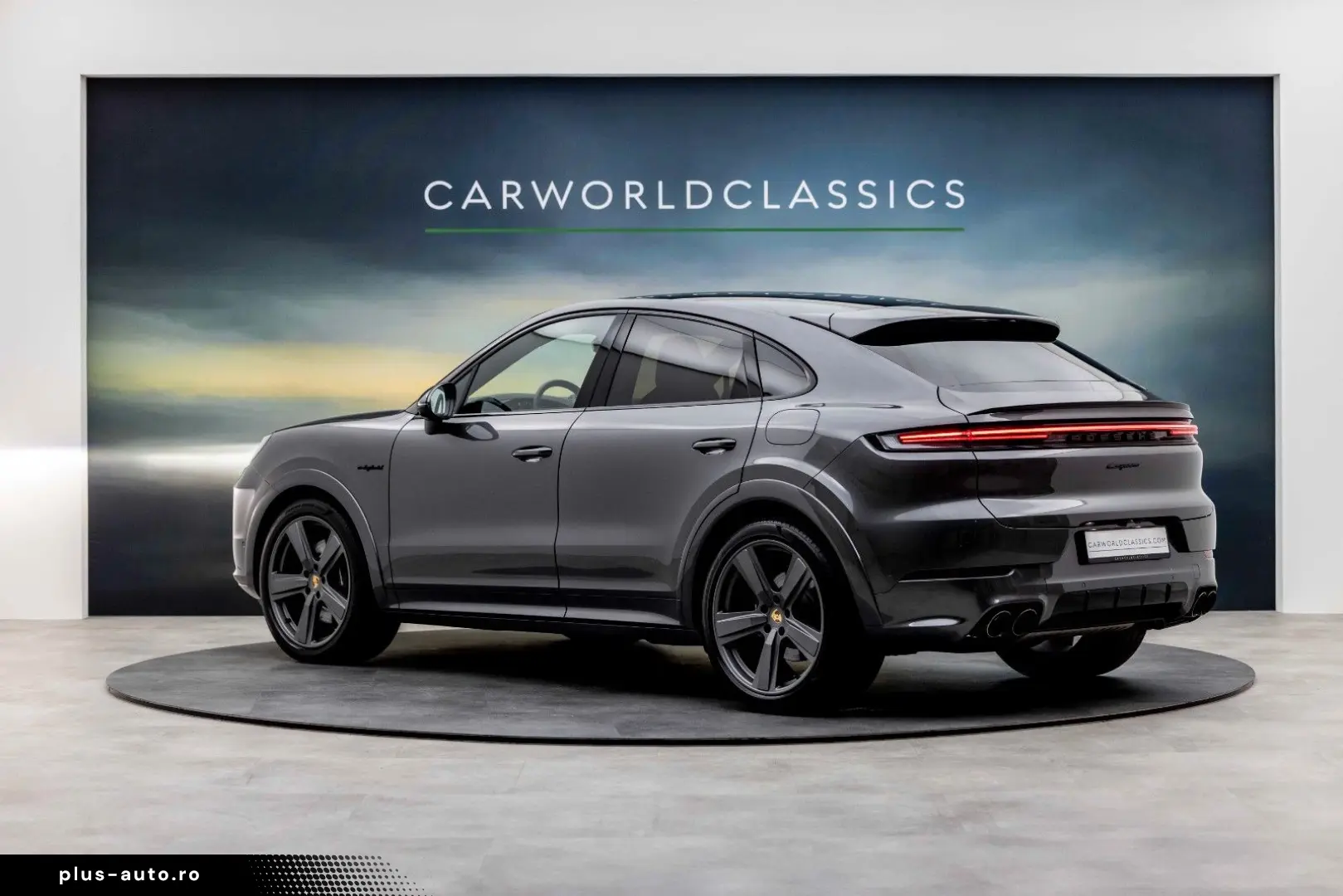 PORSCHE CAYENNE COUPE 3.0 E-HYBRID SPORTDESIGN 18w VOLL