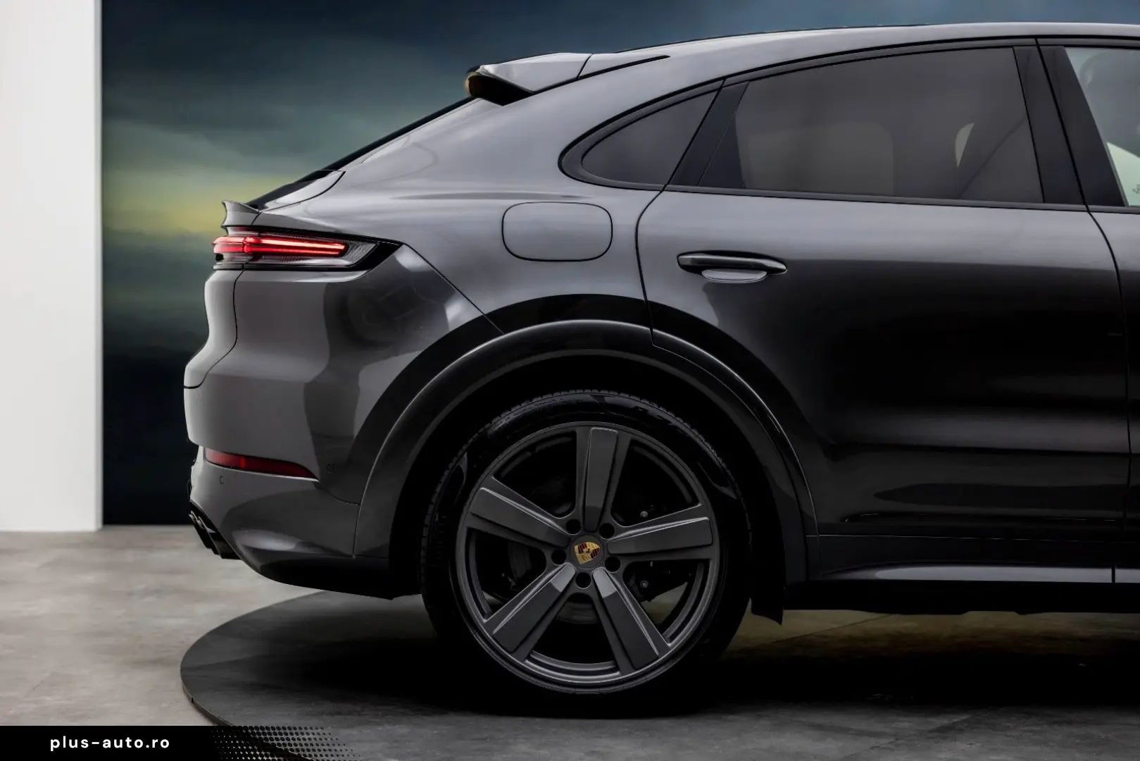PORSCHE CAYENNE COUPE 3.0 E-HYBRID SPORTDESIGN 18w VOLL