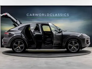 PORSCHE CAYENNE COUPE 3.0 E-HYBRID SPORTDESIGN 18w VOLL