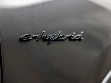 PORSCHE CAYENNE COUPE 3.0 E-HYBRID SPORTDESIGN 18w VOLL