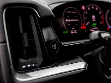 PORSCHE CAYENNE COUPE 3.0 E-HYBRID SPORTDESIGN 18w VOLL