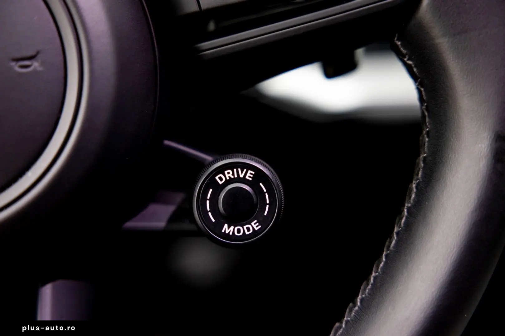 PORSCHE CAYENNE COUPE 3.0 E-HYBRID SPORTDESIGN 18w VOLL