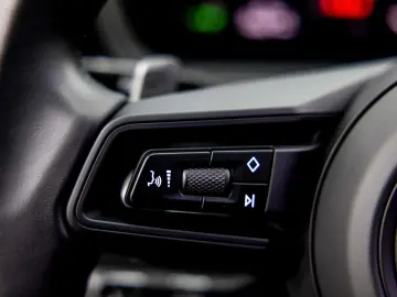 PORSCHE CAYENNE COUPE 3.0 E-HYBRID SPORTDESIGN 18w VOLL