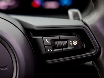 PORSCHE CAYENNE COUPE 3.0 E-HYBRID SPORTDESIGN 18w VOLL