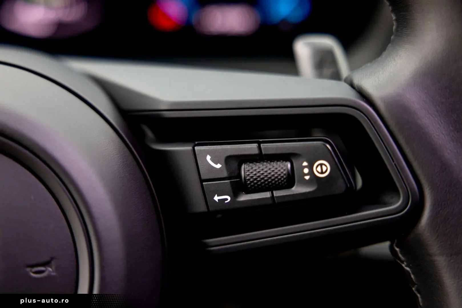 PORSCHE CAYENNE COUPE 3.0 E-HYBRID SPORTDESIGN 18w VOLL