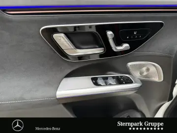 MERCEDES-BENZ EQE 43 4M SUV  Pano Distro AIRM HAL