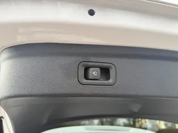 MERCEDES-BENZ GLE 400 e 4Matic AMG~Pano~360~Night~He&hellip;