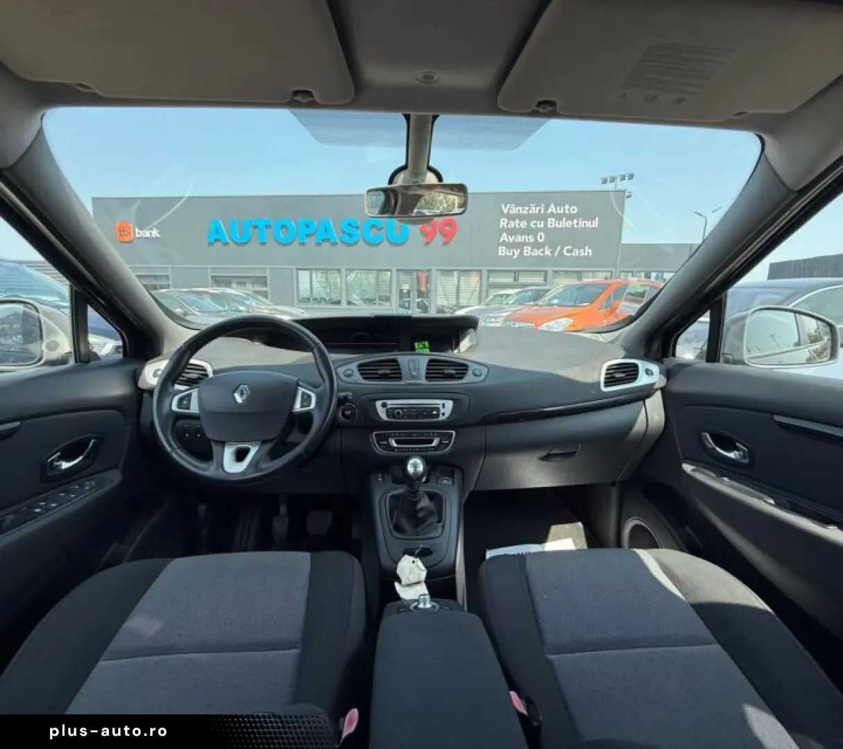 Renault Grand Scenic 1.5 dCi 7 LOCURI